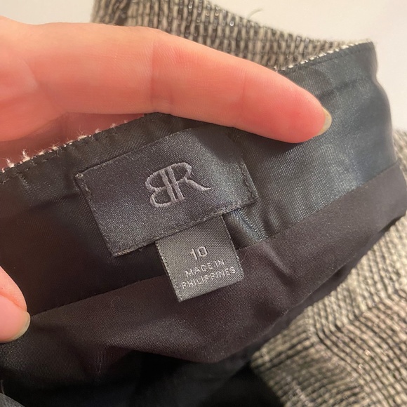 Woven Mini Skirt with Metallic Details | BR - Picture 4 of 6